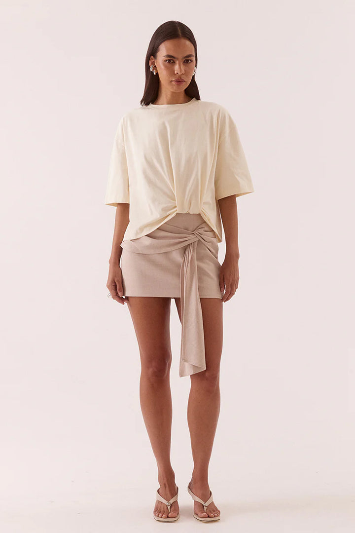 Izel Tee