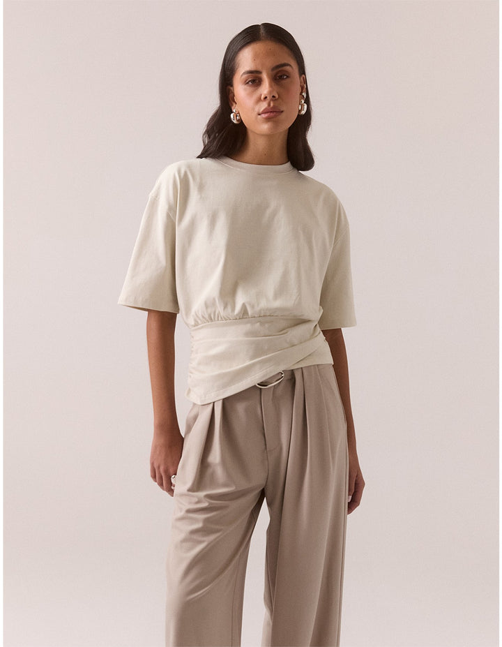 Delani Tee
