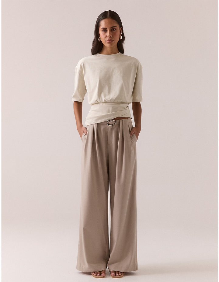 Delani Tee