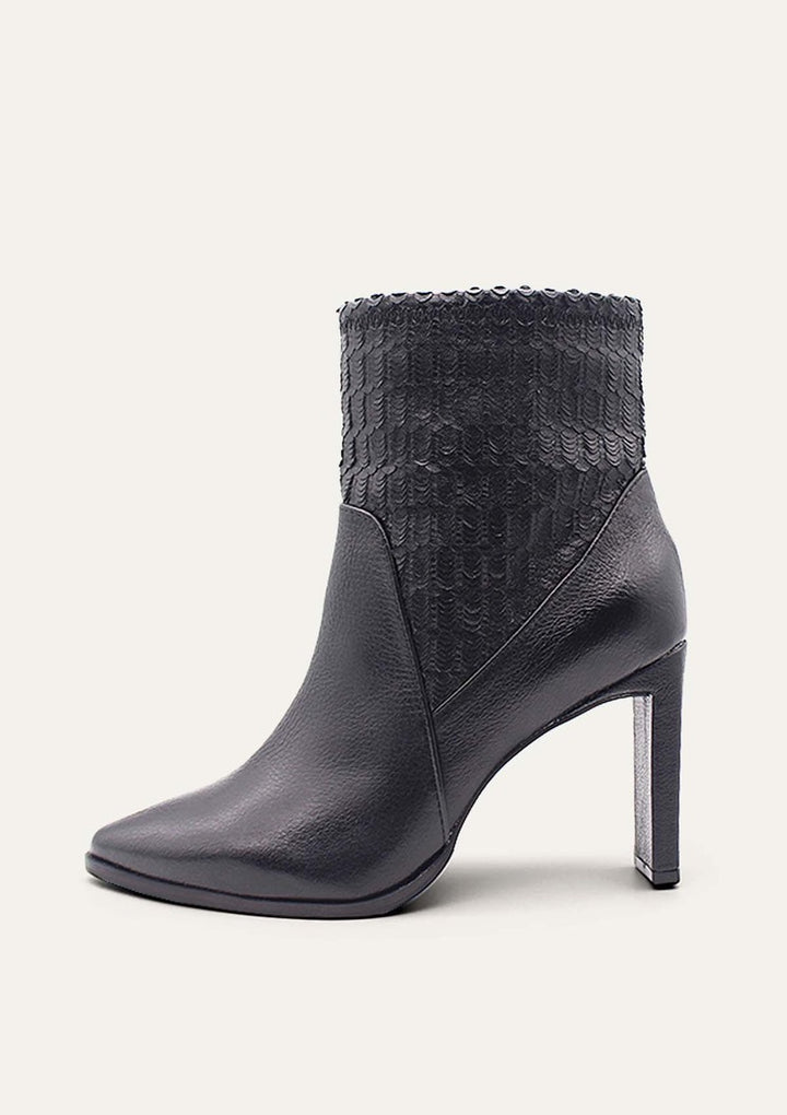 Kazan Heeled Bootie